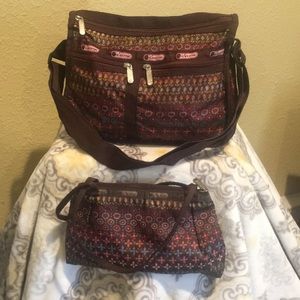 #20 (2) Medium Shoulder bag w/ small bag included
